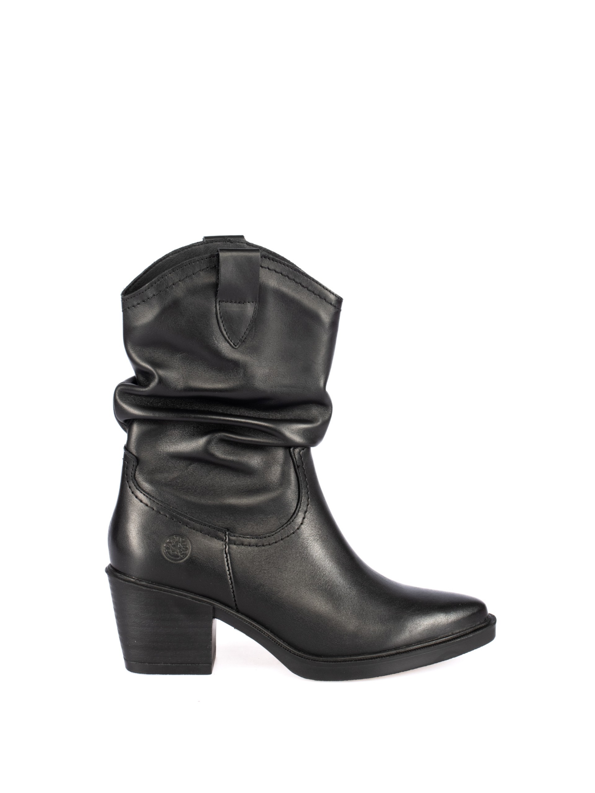 Bota em Pele com Cano Enrugado