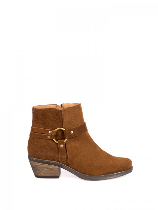 Suede Western Ankle Boots with Embellishment Suede Western Ankle Boots with Embellishment