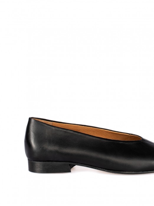 Leather Flat Shoes