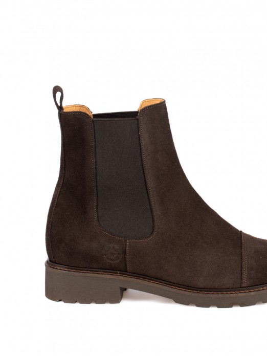 Suede Ankle Boots with Elastic Suede Ankle Boots with Elastic