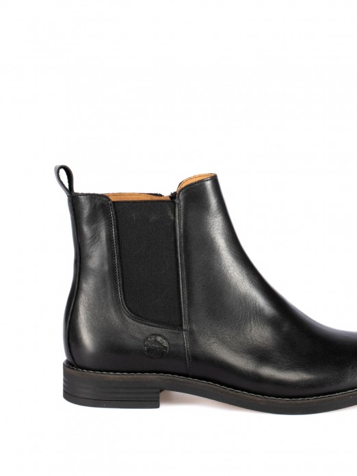 Leather Ankle Boots with Side Elastic Leather Ankle Boots with Side Elastic
