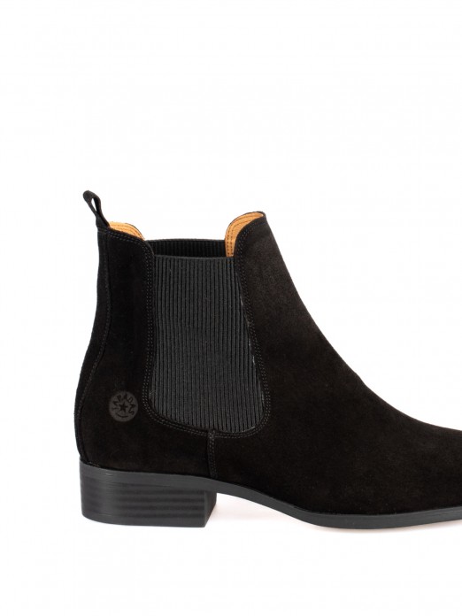 Flat Suede Ankle Boots