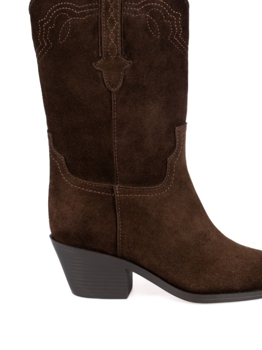 Suede cowboy boots Suede cowboy boots