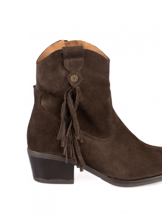 Botim Western em Camur�a com Franjas