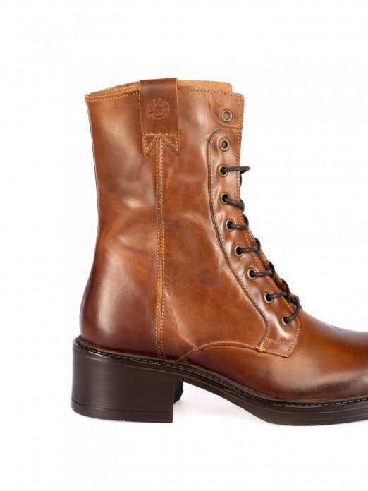 High-Top Military Leather Boot with Laces High-Top Military Leather Boot with Laces