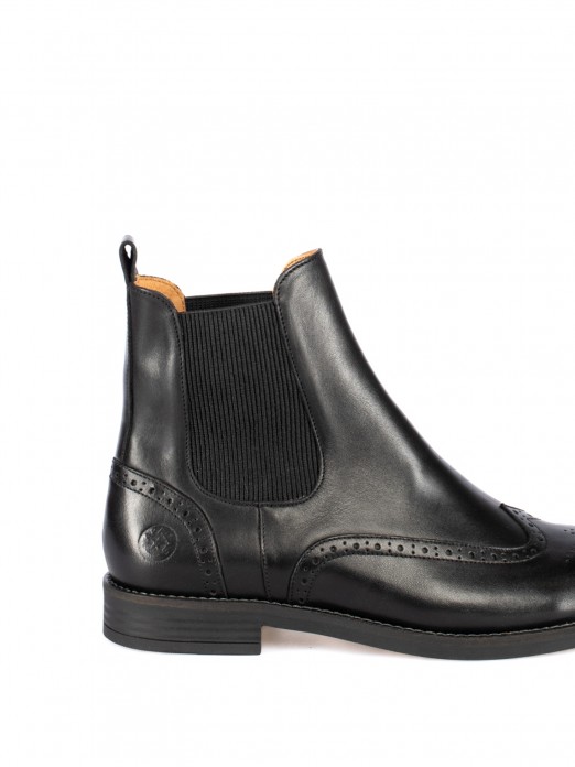Leather Ankle Boots with Brogue Detailing