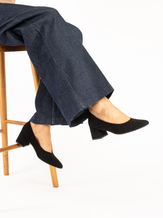 Suede High Heel Shoe Suede High Heel Shoe