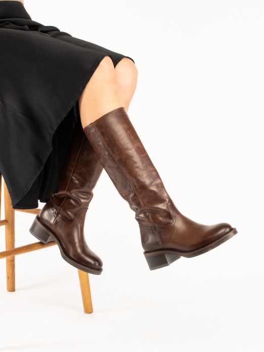 High-top leather boot High-top leather boot