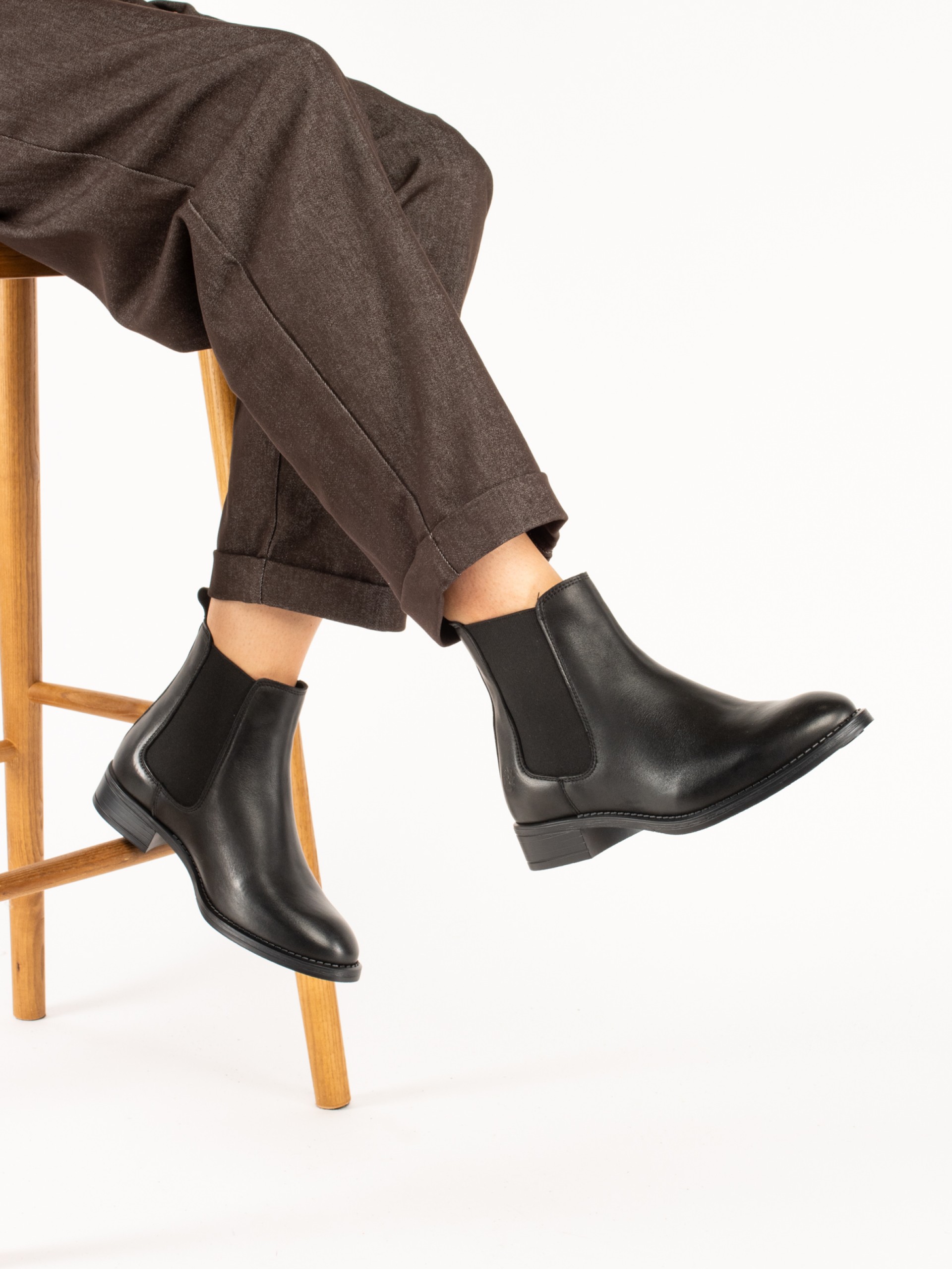 Chelsea Leather Ankle Boots