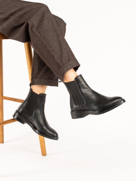 Chelsea Leather Ankle Boots