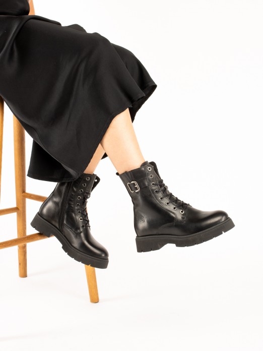 Leather Military Boots with Chunky Sole Leather Military Boots with Chunky Sole
