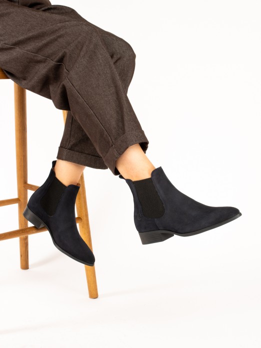 Flat Suede Ankle Boots Flat Suede Ankle Boots