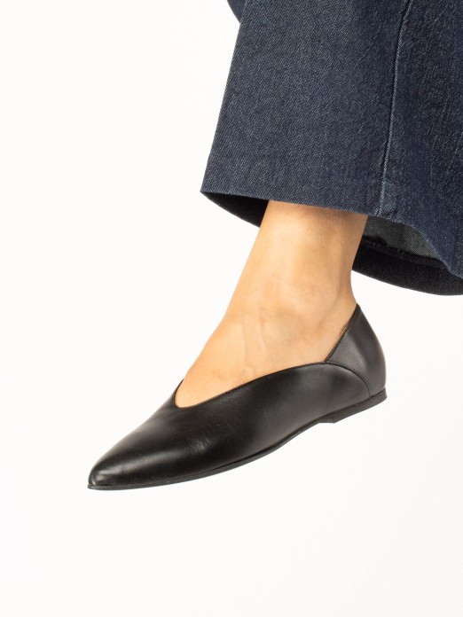 Leather Sabrina-Style Shoes Leather Sabrina-Style Shoes