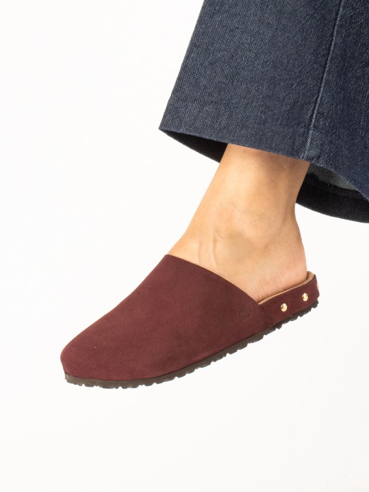 Clog Bio em Camurça com tachas Clog Bio em Camurça com tachas
