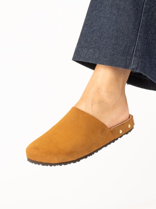 Bio suede clog with studs