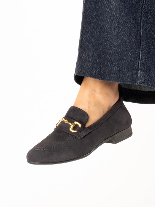 Mocassim em Camurça com Detalhe Dourado Mocassim em Camurça com Detalhe Dourado