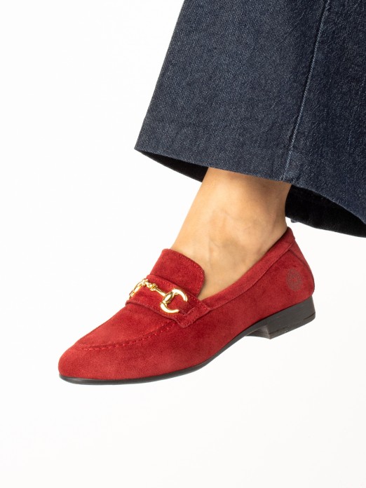 Mocassim em Camurça com Detalhe Dourado Mocassim em Camurça com Detalhe Dourado