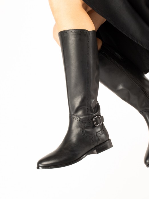 Bota Cavaleira em Pele com detalhe Bota Cavaleira em Pele com detalhe