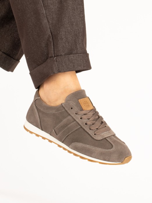 Women's Suede Sneaker Women's Suede Sneaker