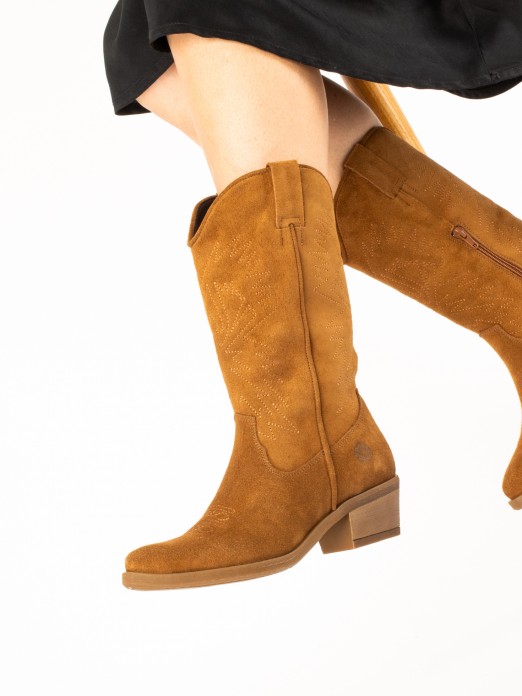 Western High Ankle Boots in Suede Western High Ankle Boots in Suede