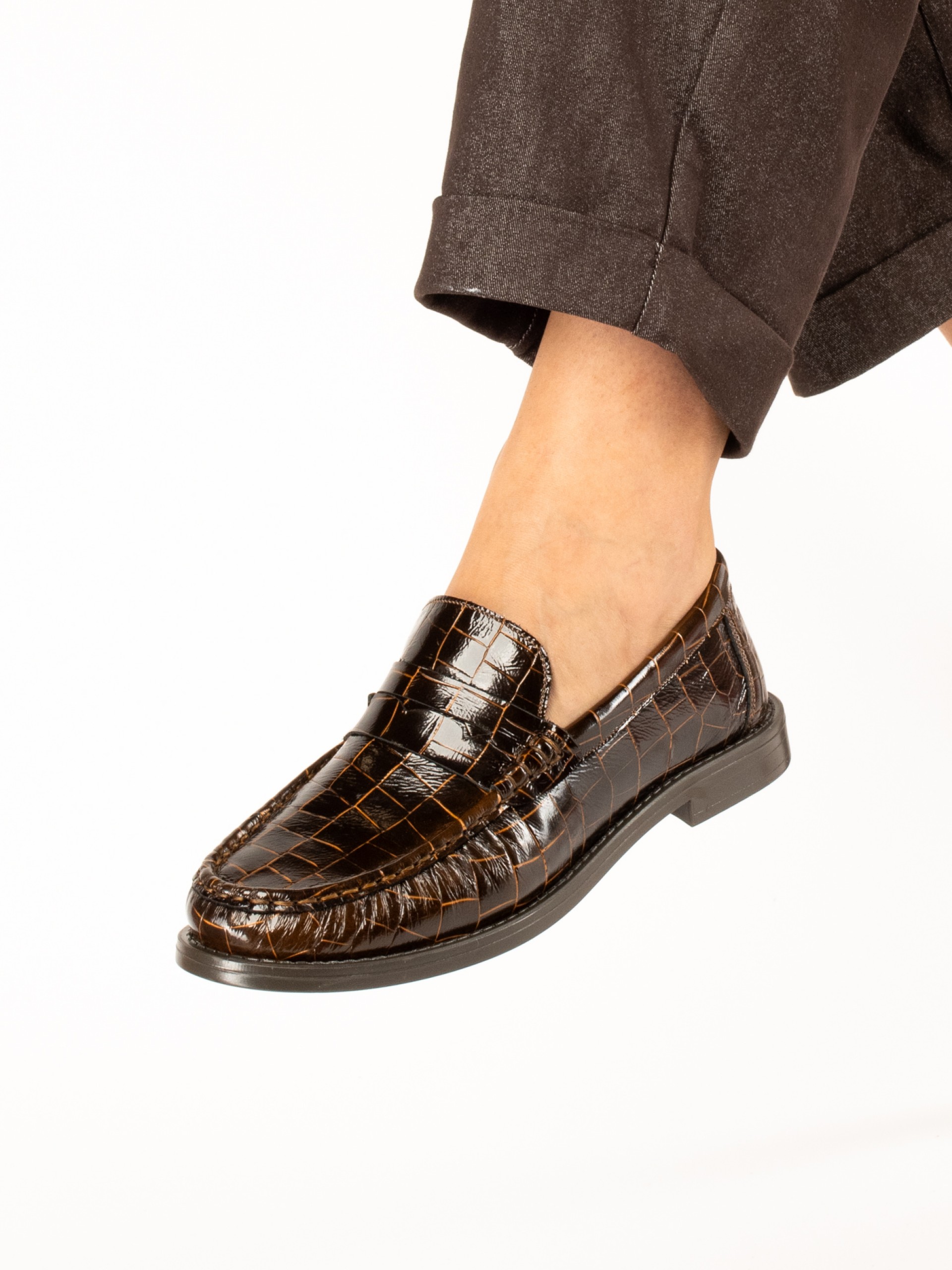 Women's Croc-Effect Leather Loafers