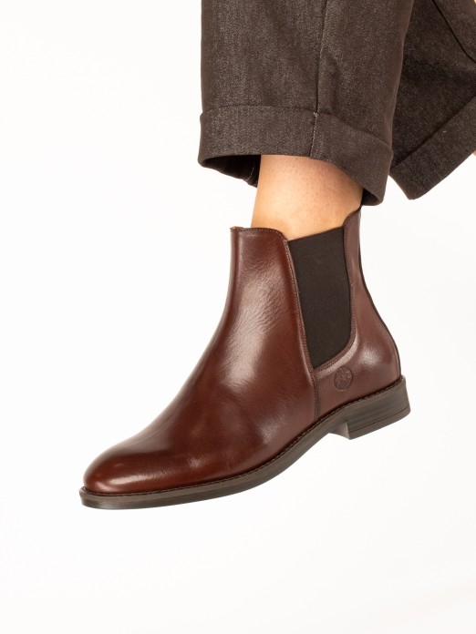 Leather Ankle Boots with Side Elastic Leather Ankle Boots with Side Elastic