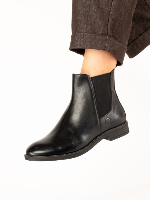 Leather Ankle Boots with Side Elastic Leather Ankle Boots with Side Elastic