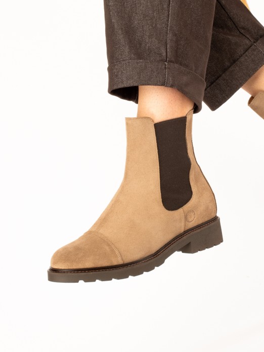Suede Ankle Boots with Elastic Suede Ankle Boots with Elastic