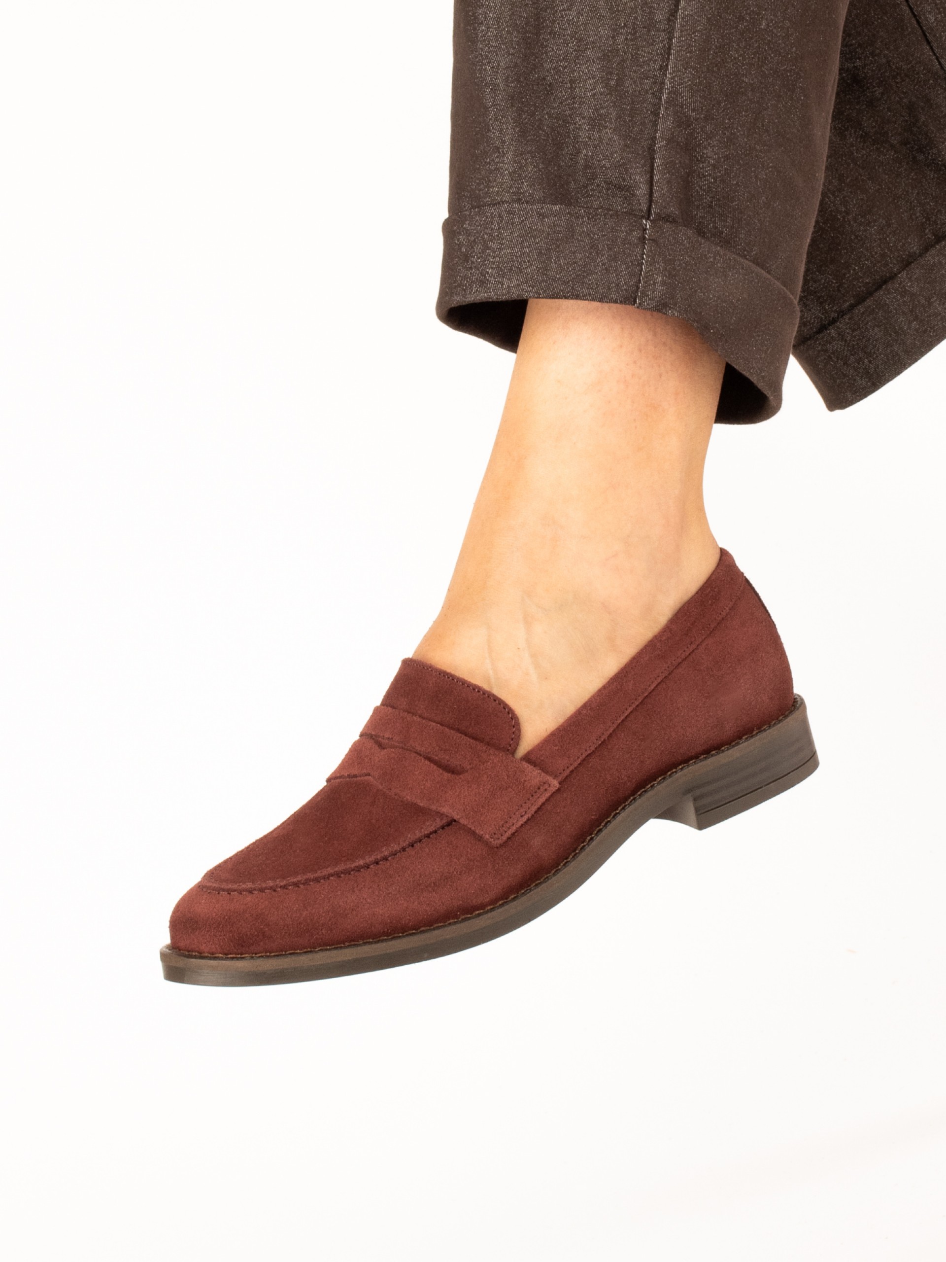 Mocassim clássico em camurça