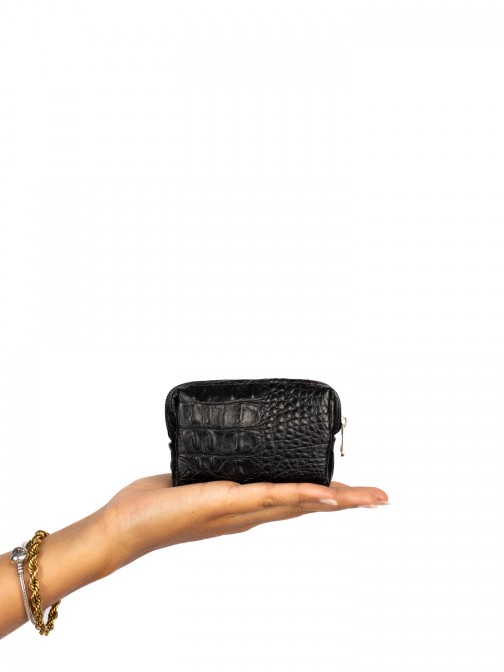 Coin purse in suede and crocodile skin. Coin purse in suede and crocodile skin.
