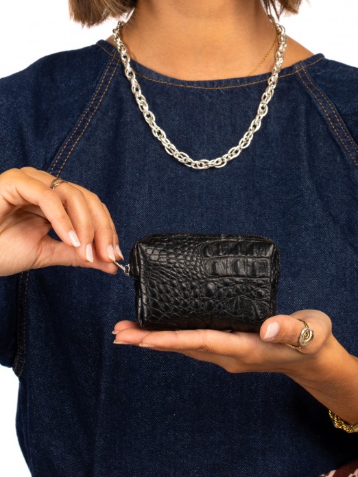Coin purse in suede and crocodile skin. Coin purse in suede and crocodile skin.