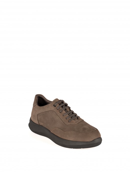 Men�s suede shoe