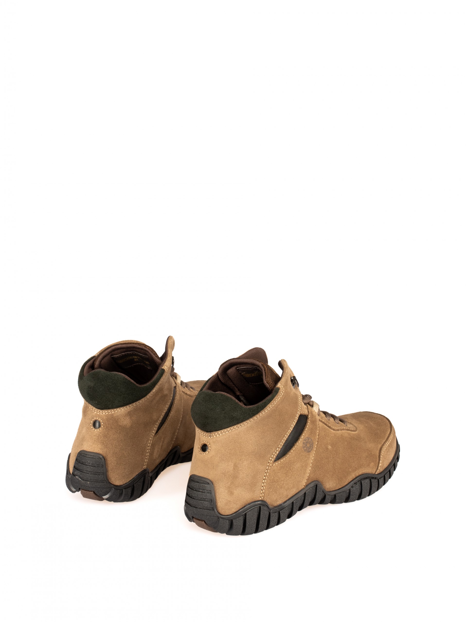 Bota de Homem em Camurça